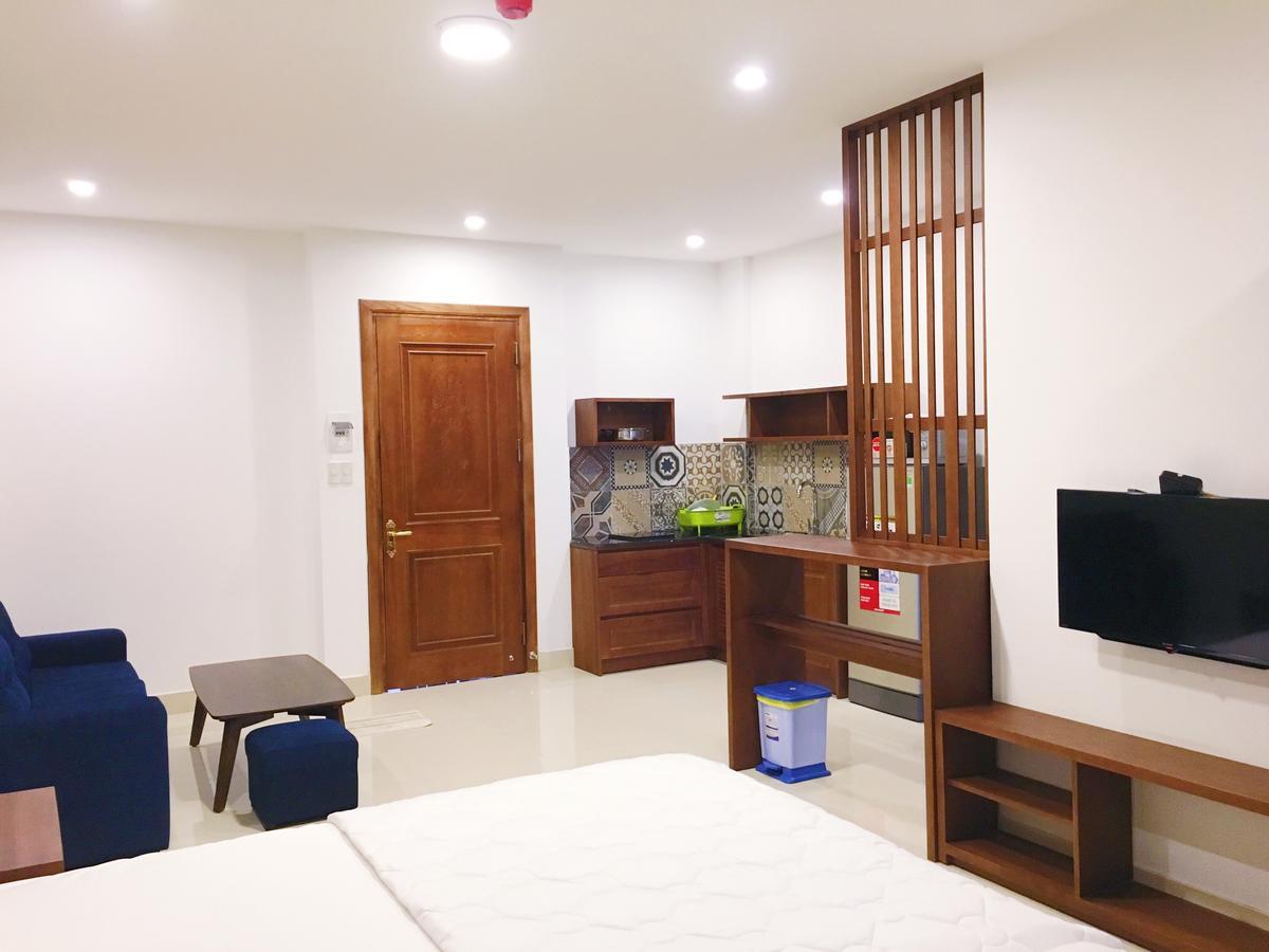 Aris Beach Apartment & Hotel Дананг Экстерьер фото
