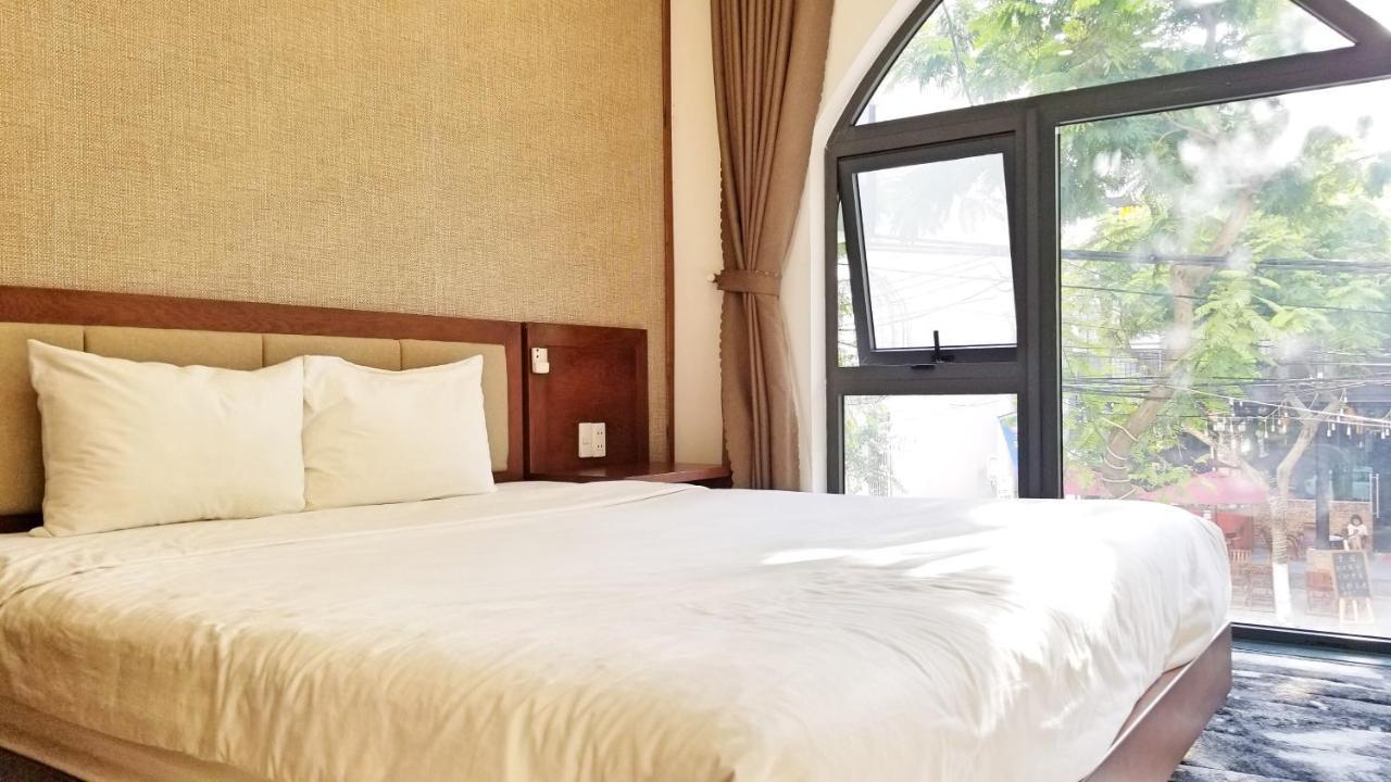 Aris Beach Apartment & Hotel Дананг Экстерьер фото