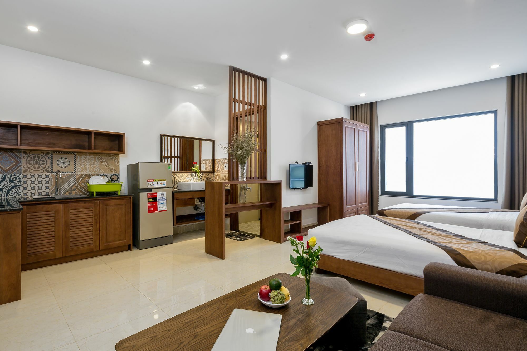 Aris Beach Apartment & Hotel Дананг Экстерьер фото